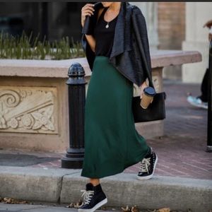 Vici Moment of Love Midi Skirt Hunter Green
